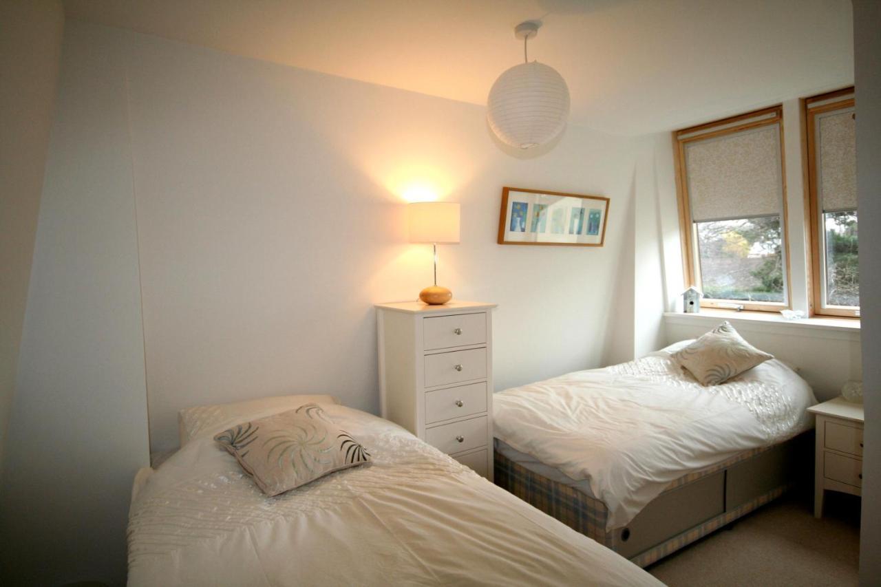 Willow Cottage, A Unique, Charming Cottage Situated In A Quiet Street In An East Lothian Village Aberlady Eksteriør bilde